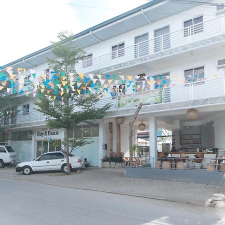 Reddoorz At Fat J Apartelle Mactan Cebu Exterior photo